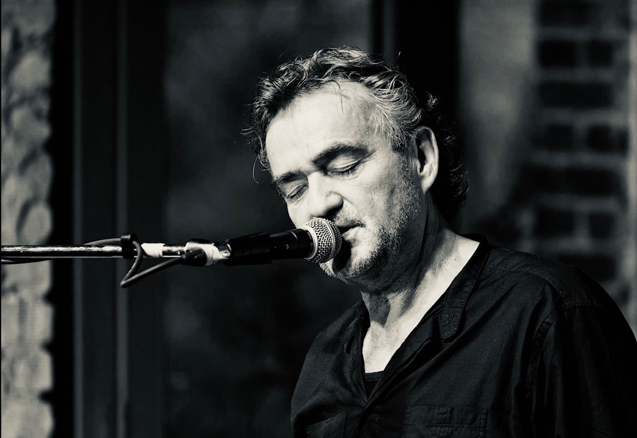 Joe Baker - Singer / Songwriter, Pianospieler aus Windeck